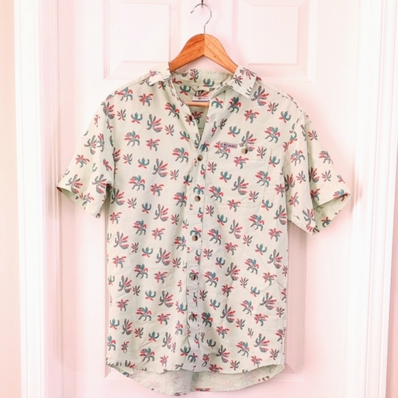 Columbia || Captree Island Short Sleeve Button Down, Small, Light Green - Picture 3 of 5